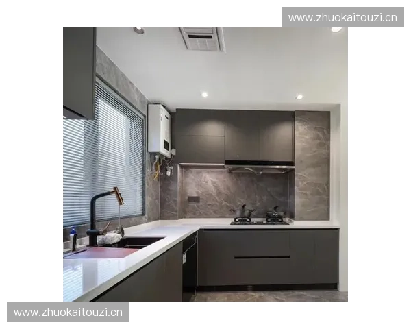 现代简约风格橱柜设计图解析与空间优化方案设计指南